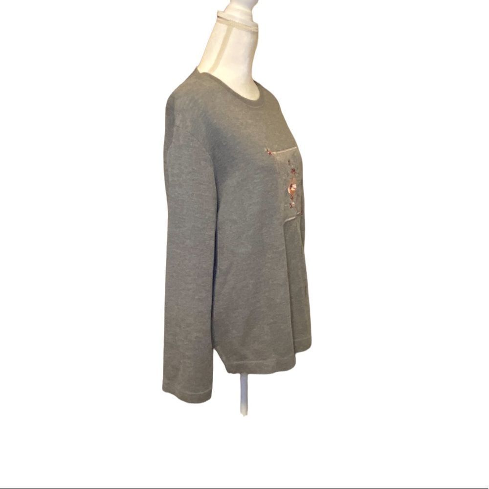 Coastal Grandma Gray Bobbie Brooks Floral Patch Sweater Women’s Size Large - Picture 3 of 8